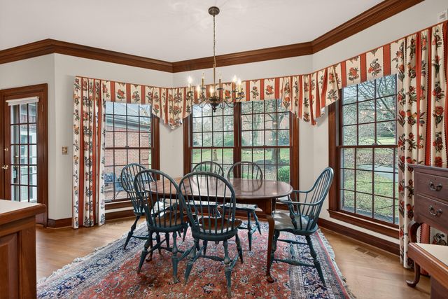 1213 Taborlake Cove, Lexington, KY 40502