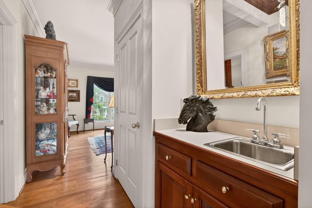 1213 Taborlake Cove, Lexington, KY 40502