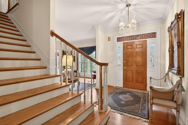 1213 Taborlake Cove, Lexington, KY 40502