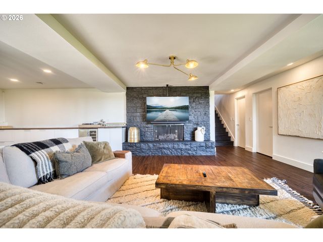 32797 Nw PEAK Rd, Scappoose, OR 97056