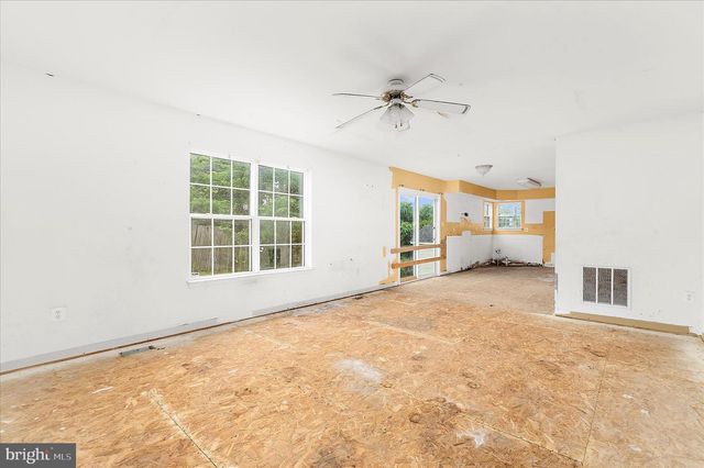 2209 GEIPE, Catonsville, MD 21228