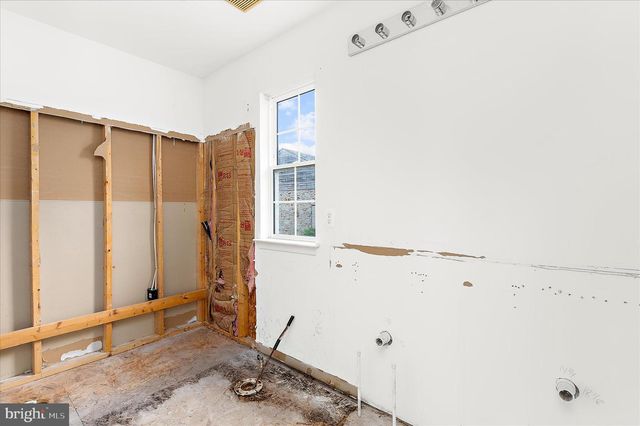 2209 GEIPE, Catonsville, MD 21228