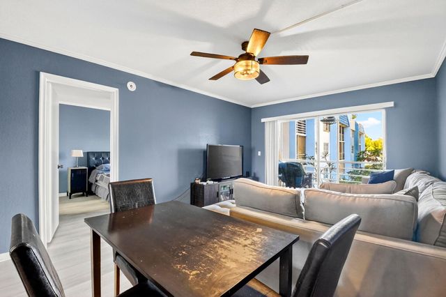 1630 Embassy Drive 207, West Palm Beach, FL 33401