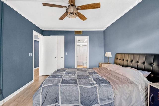 1630 Embassy Drive 207, West Palm Beach, FL 33401