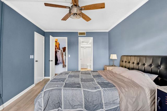 1630 Embassy Drive 207, West Palm Beach, FL 33401