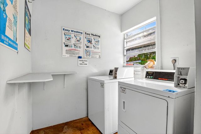 1630 Embassy Drive 207, West Palm Beach, FL 33401