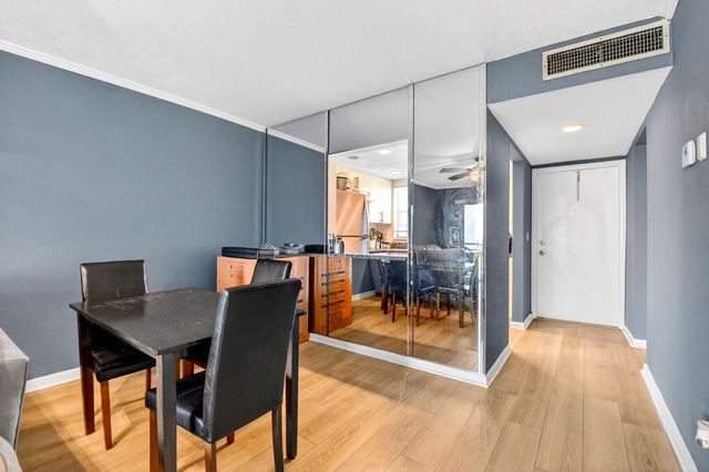 1630 Embassy Drive 207, West Palm Beach, FL 33401