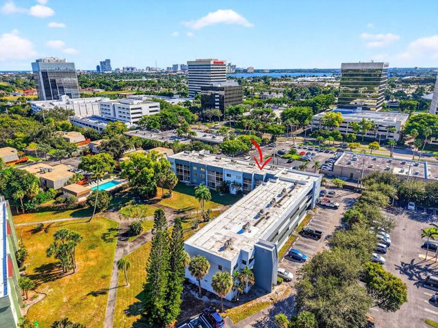 1630 Embassy Drive 207, West Palm Beach, FL 33401