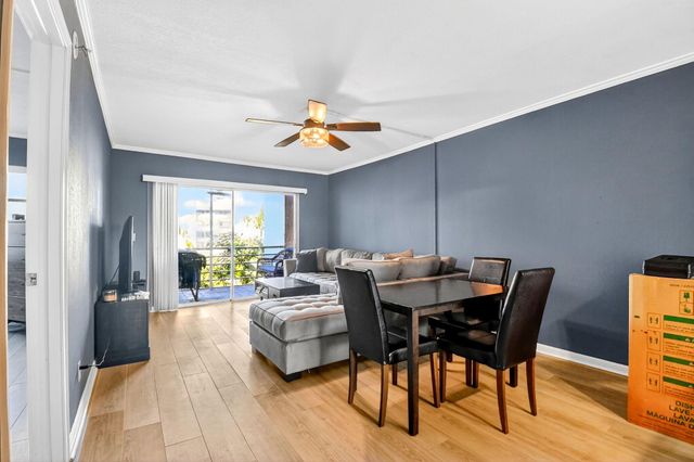 1630 Embassy Drive 207, West Palm Beach, FL 33401