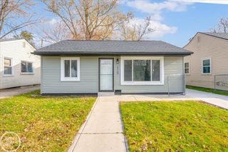 23108 Pilgrim Avenue, Hazel Park, MI 48030
