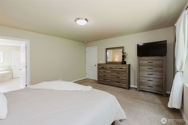 3677 SE Chesterton Drive, Port Orchard, WA 98366