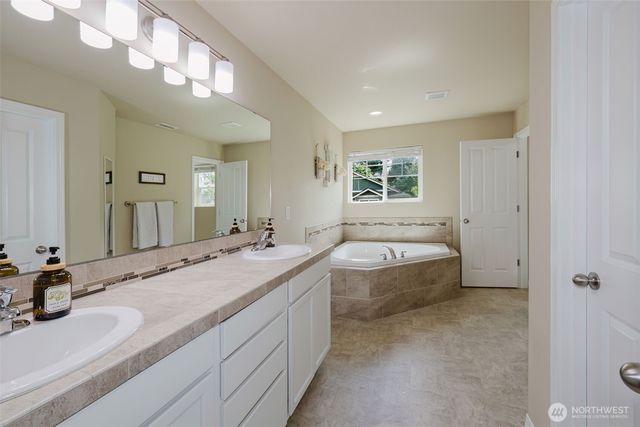 3677 SE Chesterton Drive, Port Orchard, WA 98366