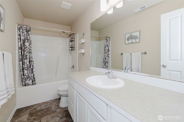 3677 SE Chesterton Drive, Port Orchard, WA 98366