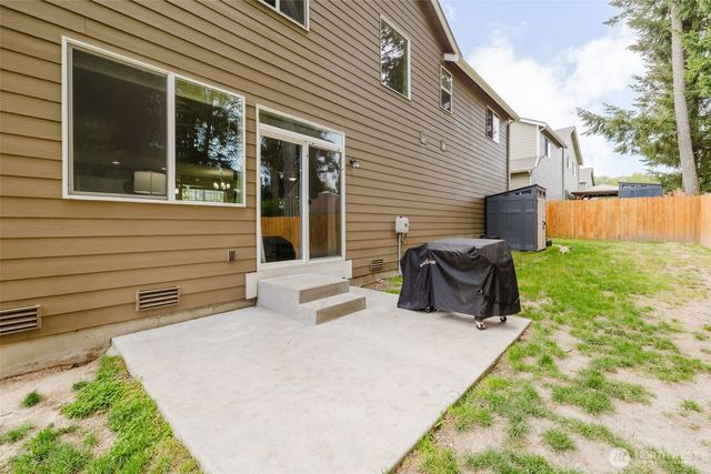 3677 SE Chesterton Drive, Port Orchard, WA 98366