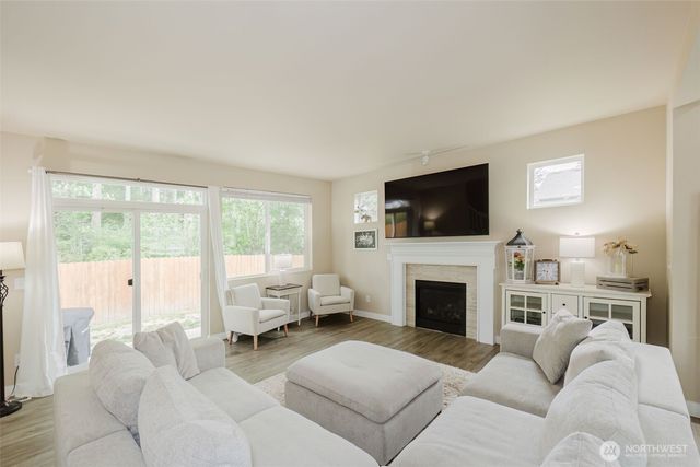 3677 SE Chesterton Drive, Port Orchard, WA 98366
