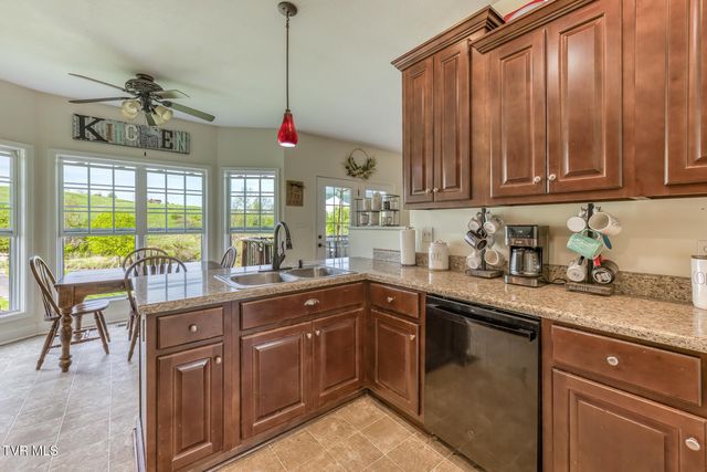 130 Garland Road, Unicoi, TN 37692