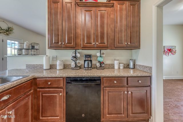 130 Garland Road, Unicoi, TN 37692