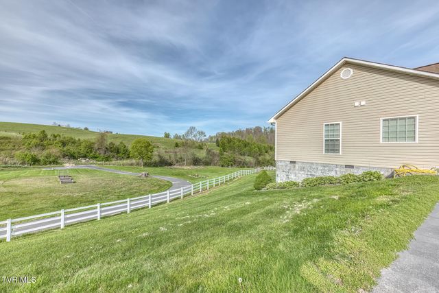 130 Garland Road, Unicoi, TN 37692