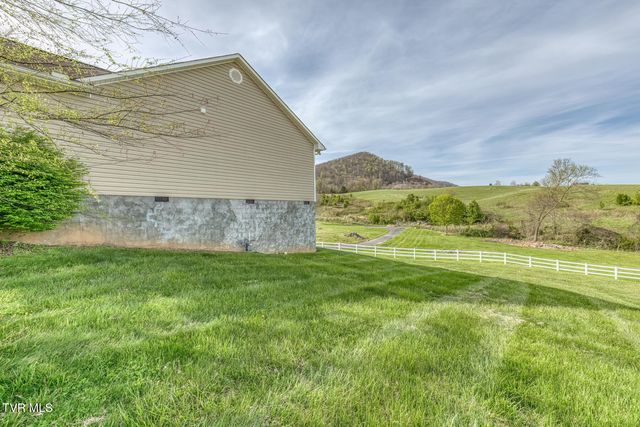 130 Garland Road, Unicoi, TN 37692