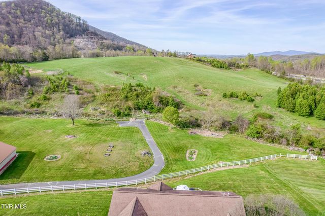 130 Garland Road, Unicoi, TN 37692