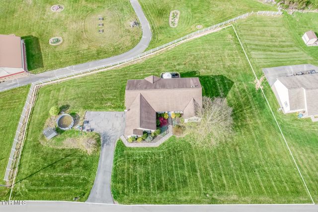 130 Garland Road, Unicoi, TN 37692