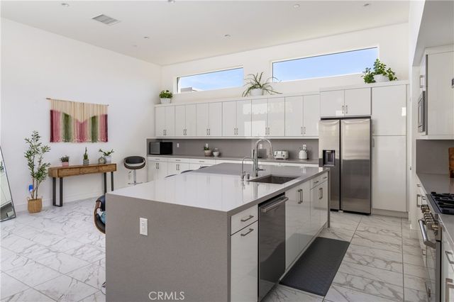 484 Fountain, Palm Springs, CA 92262