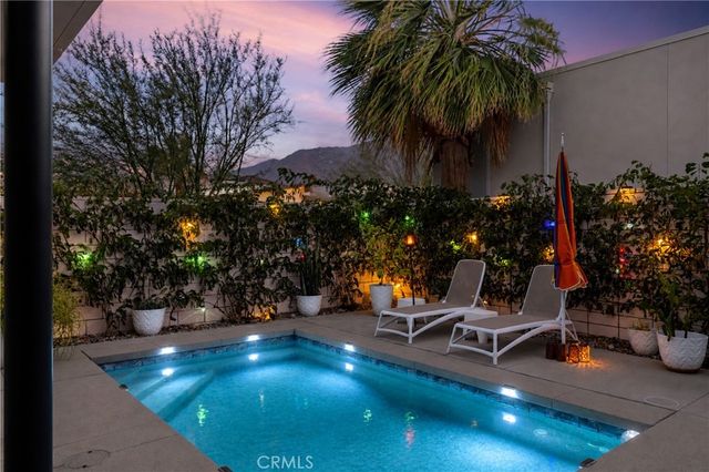 484 Fountain, Palm Springs, CA 92262