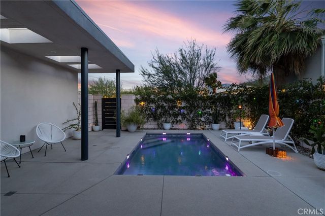 484 Fountain, Palm Springs, CA 92262