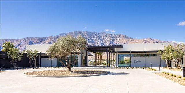 484 Fountain, Palm Springs, CA 92262
