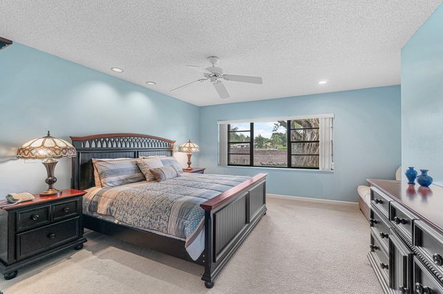 27 Stratford Lane W D, Boynton Beach, FL 33436