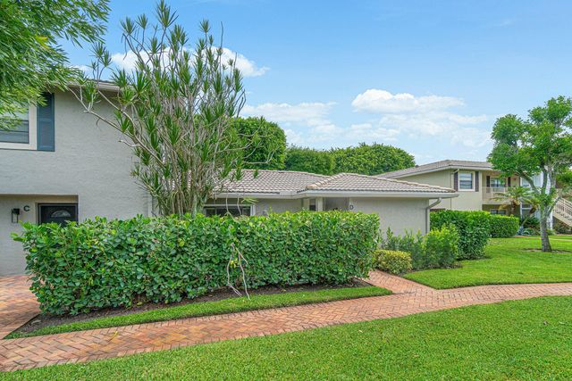 27 Stratford Lane W D, Boynton Beach, FL 33436