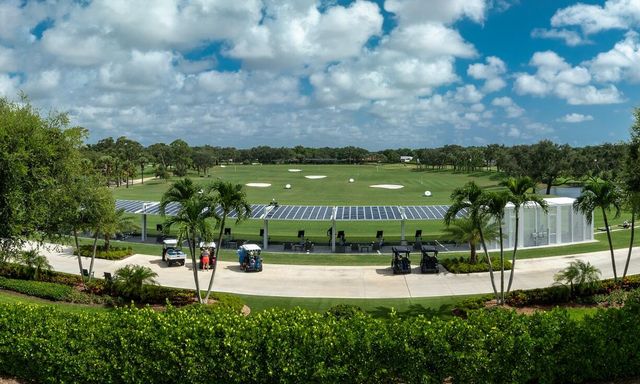 27 Stratford Lane W D, Boynton Beach, FL 33436