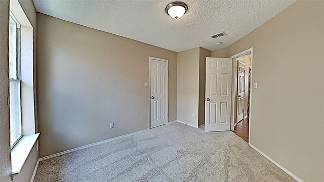 8033 Summer Sun Drive, Fort Worth, TX 76137