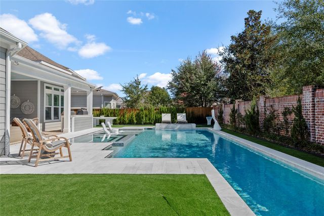 2122 Gadwall Drive, Conroe, TX 77384