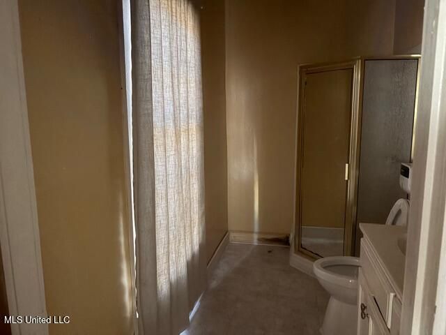 104 E Gholson Avenue, Holly Springs, MS 38635