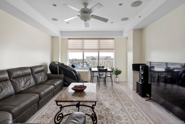 151 Beach 96th Street 7D, Rockaway Beach, NY 11693