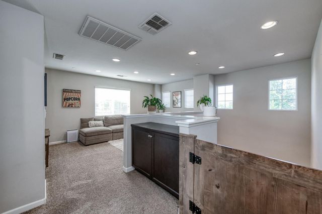 3606 Saginaw Avenue, Clovis, CA 93619