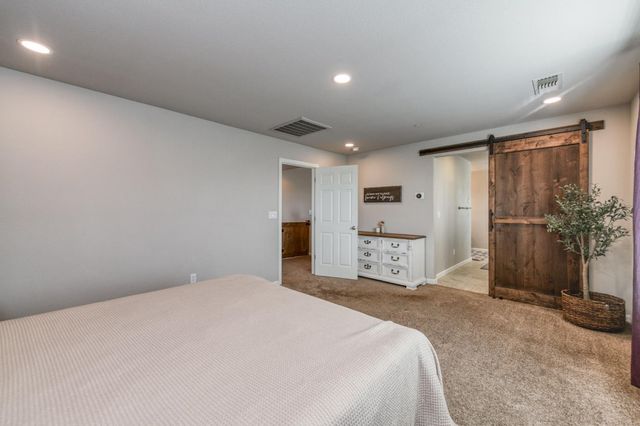 3606 Saginaw Avenue, Clovis, CA 93619