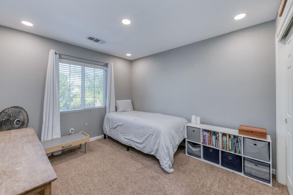 Image 29 of property listing at 3606 Saginaw Avenue, Clovis, CA 93619