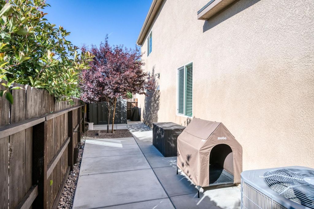 Image 42 of property listing at 3606 Saginaw Avenue, Clovis, CA 93619