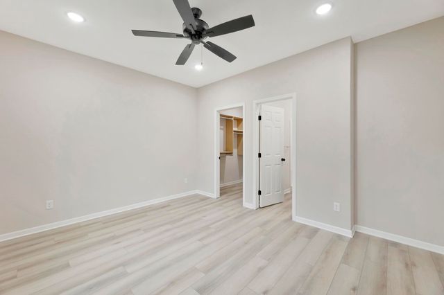 9227 E Fox Pointe Ct, Bel Aire, KS 67226