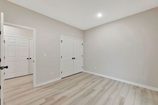 9227 E Fox Pointe Ct, Bel Aire, KS 67226