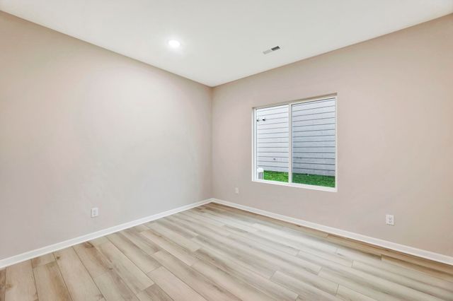 9227 E Fox Pointe Ct, Bel Aire, KS 67226