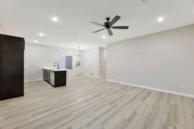 9227 E Fox Pointe Ct, Bel Aire, KS 67226