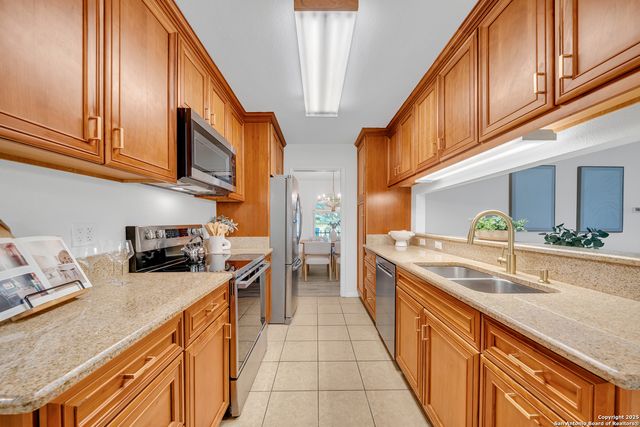 9114 George Kyle, San Antonio, TX 78240