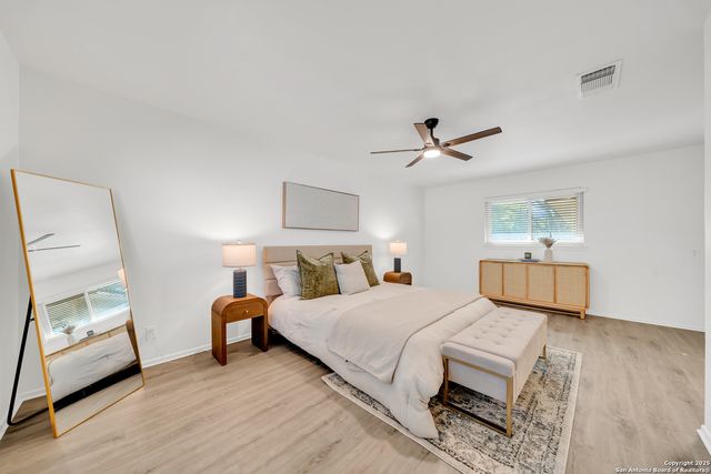 9114 George Kyle, San Antonio, TX 78240