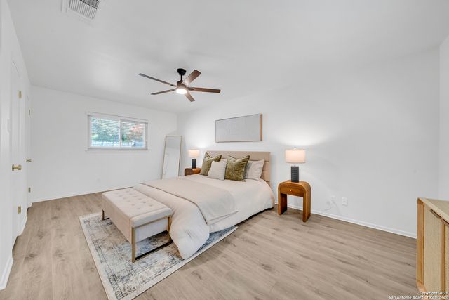 9114 George Kyle, San Antonio, TX 78240