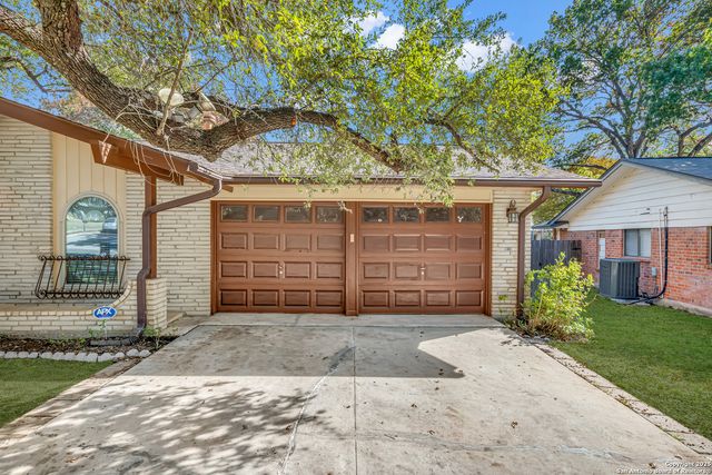 9114 George Kyle, San Antonio, TX 78240