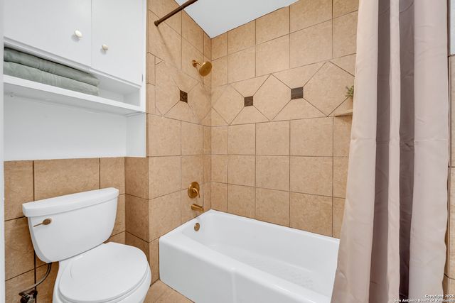 9114 George Kyle, San Antonio, TX 78240