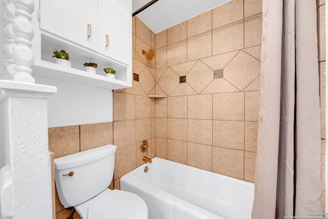 9114 George Kyle, San Antonio, TX 78240